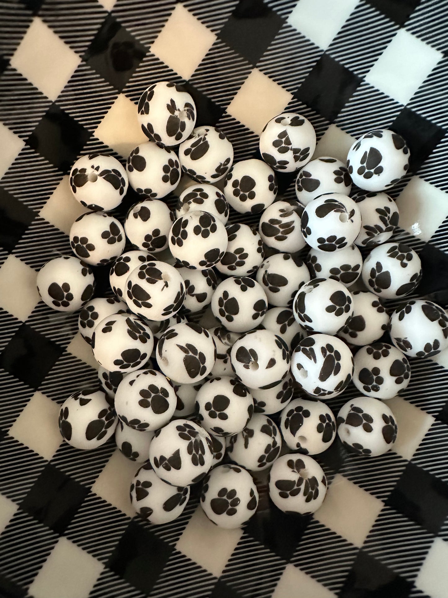 15mm paw print silicone beads (wholesale) pack of 10